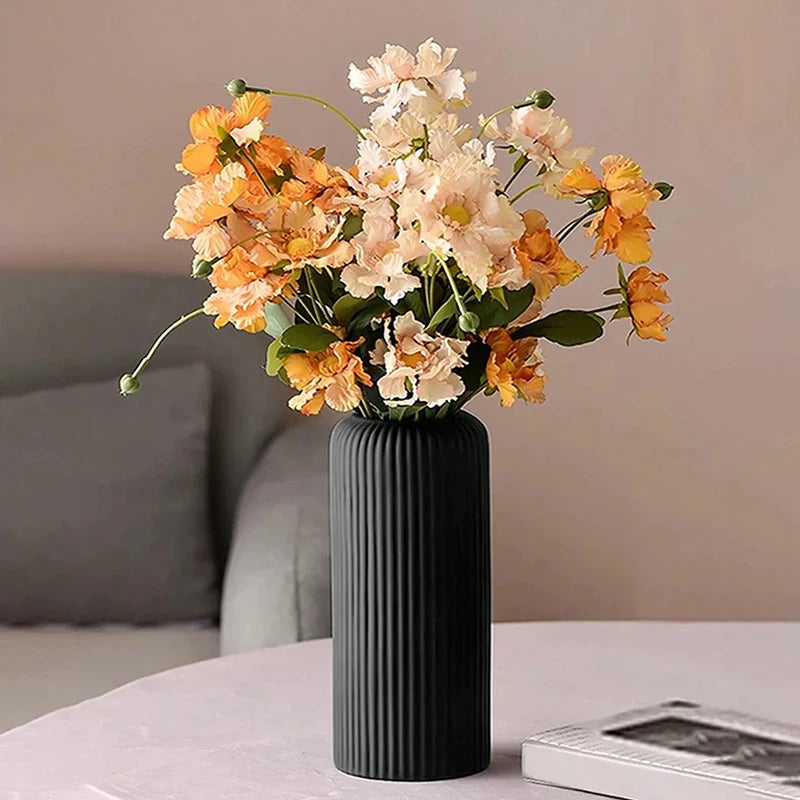 Vase à fleurs décoratif en plastique rayé imitation céramique pour composition florale créative