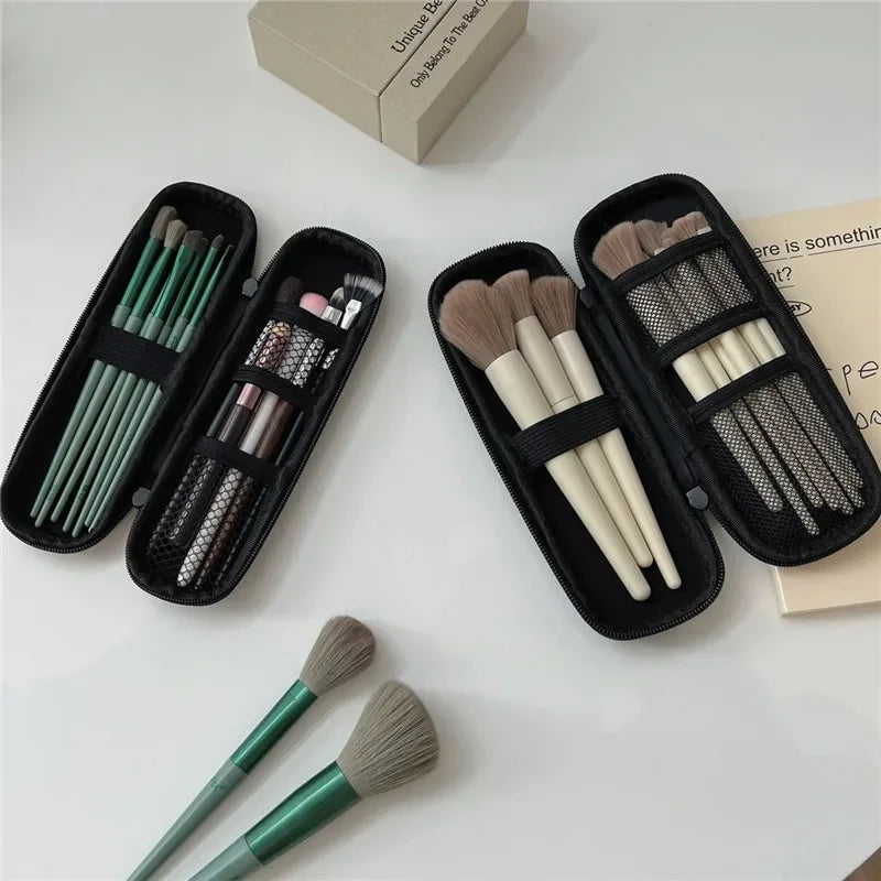 Étui des rangement pour pinceaux de maquillage