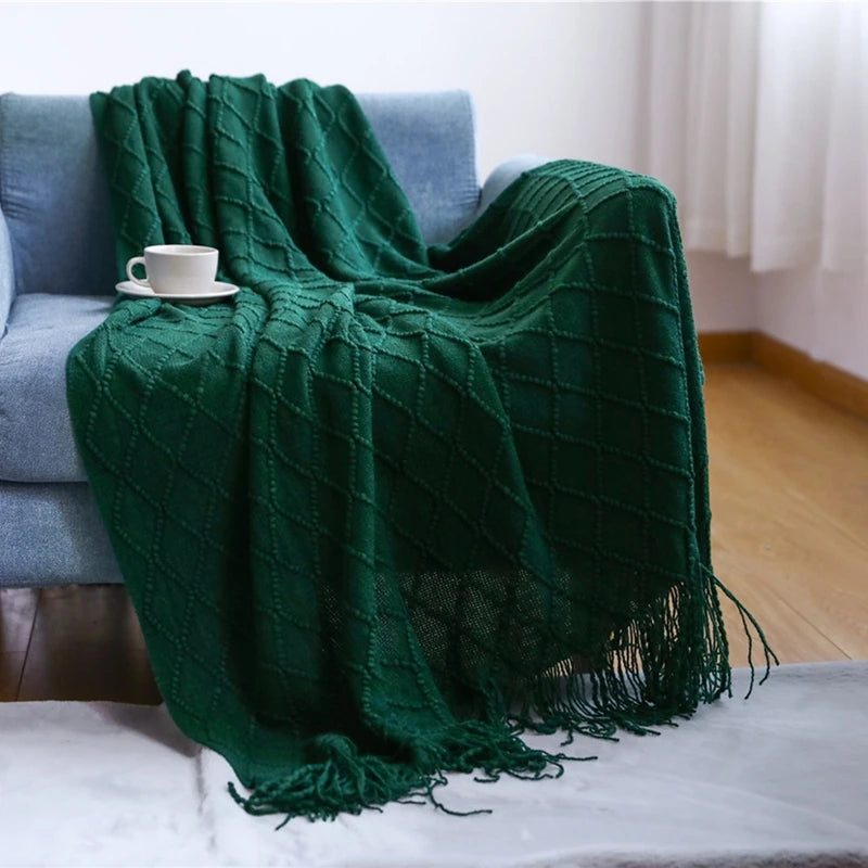 Jeté décoratif en maille texturée avec franges
