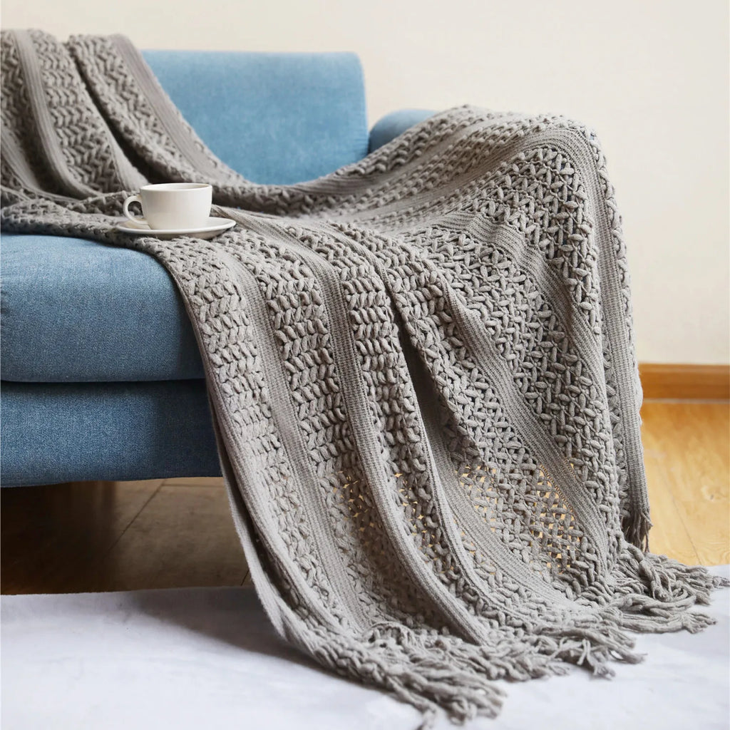 Jeté décorative en maille texturée avec franges