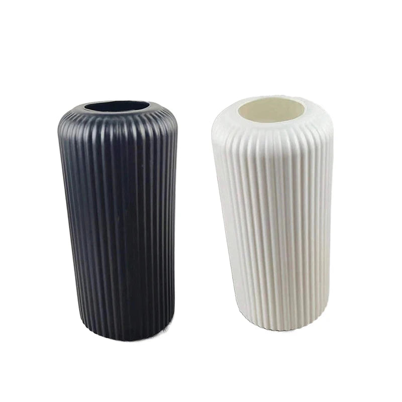 Vase à fleurs décoratif en plastique rayé imitation céramique pour composition florale créative