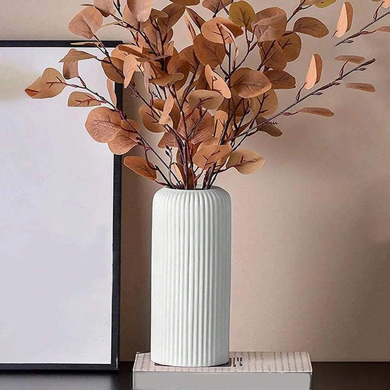 Vase à fleurs décoratif en plastique rayé imitation céramique pour composition florale créative